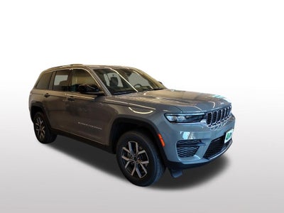 2027 Jeep Grand Cherokee Laredo X
