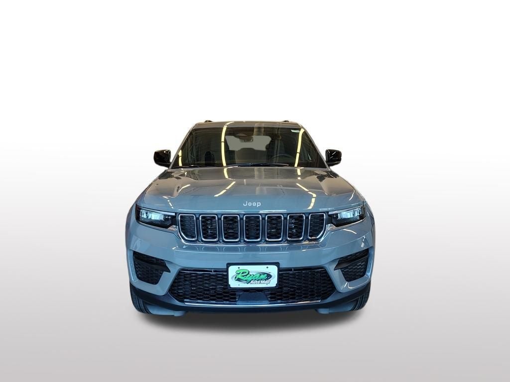 2027 Jeep Grand Cherokee Laredo X