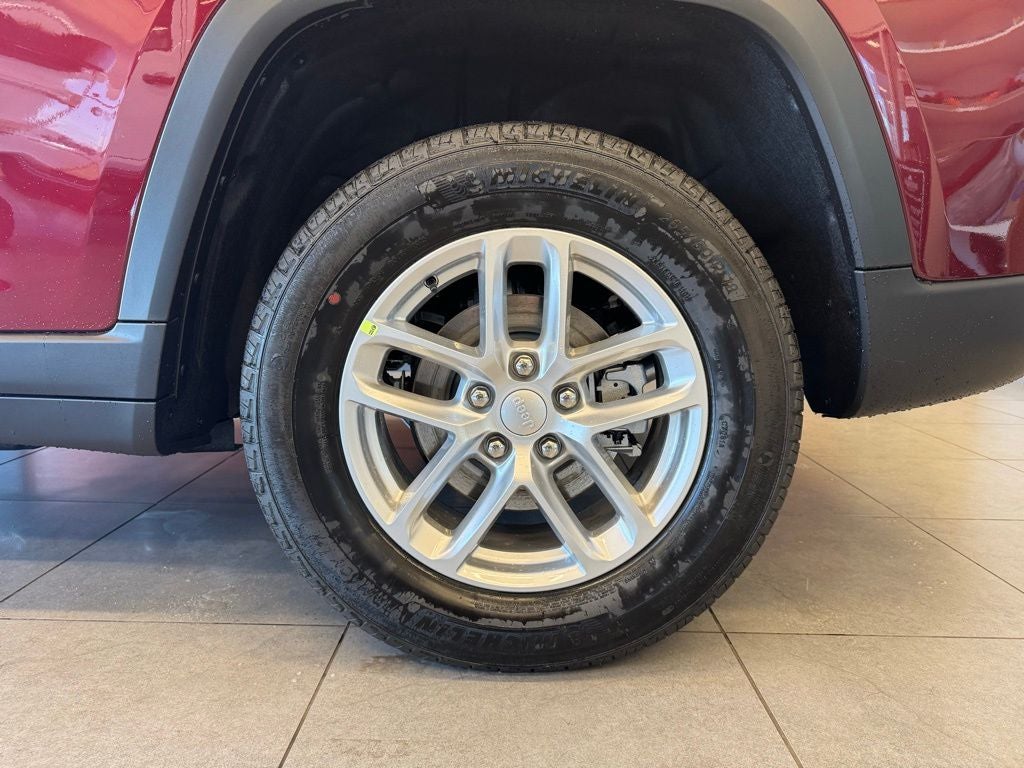 2025 Jeep Grand Cherokee Laredo X