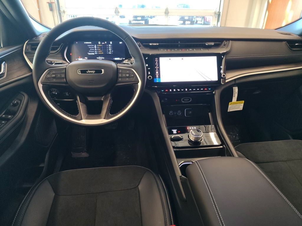 2026 Jeep Grand Cherokee Altitude