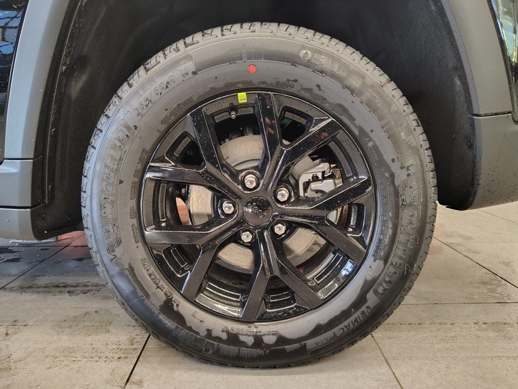 2026 Jeep Grand Cherokee Laredo