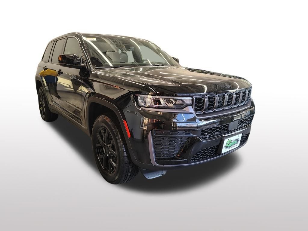 2026 Jeep Grand Cherokee Laredo