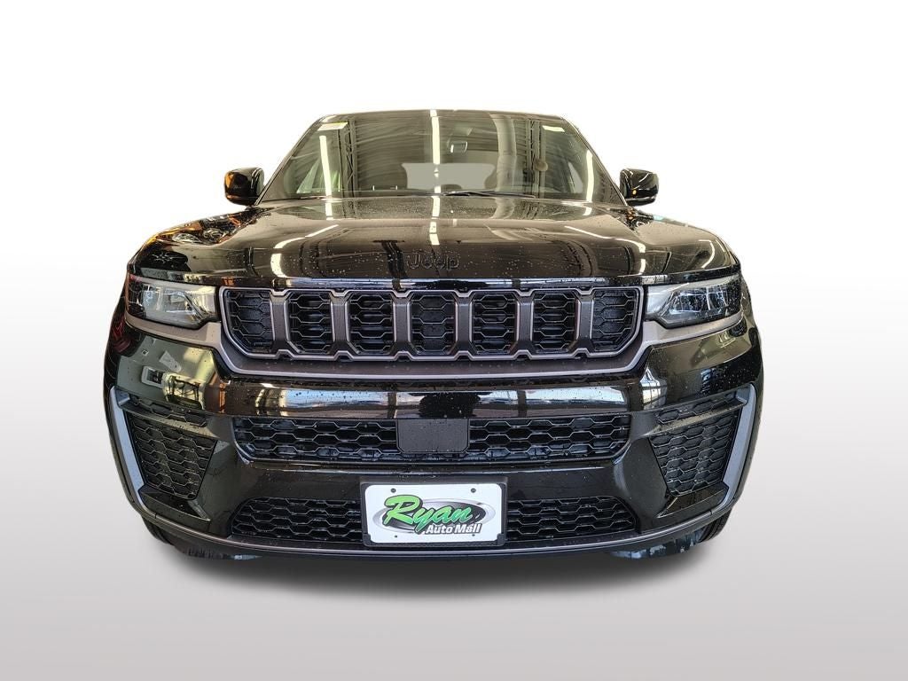 2026 Jeep Grand Cherokee Laredo