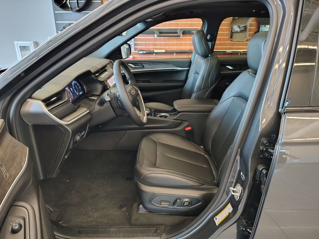 2026 Jeep Grand Cherokee Limited Altitude