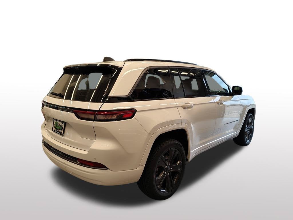 2027 Jeep Grand Cherokee Limited Reserve