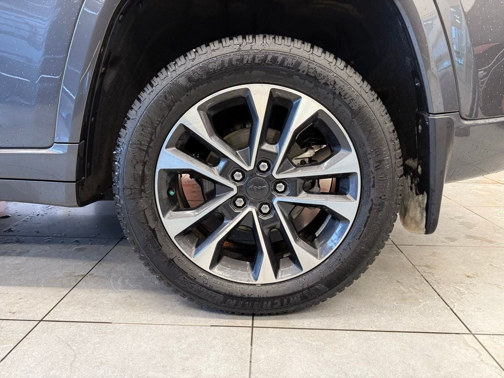 2022 Jeep Grand Cherokee Overland