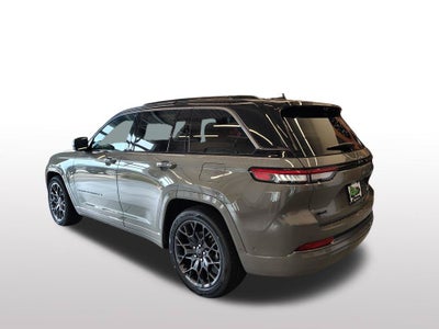 2027 Jeep Grand Cherokee Summit