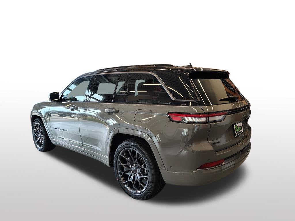 2027 Jeep Grand Cherokee Summit