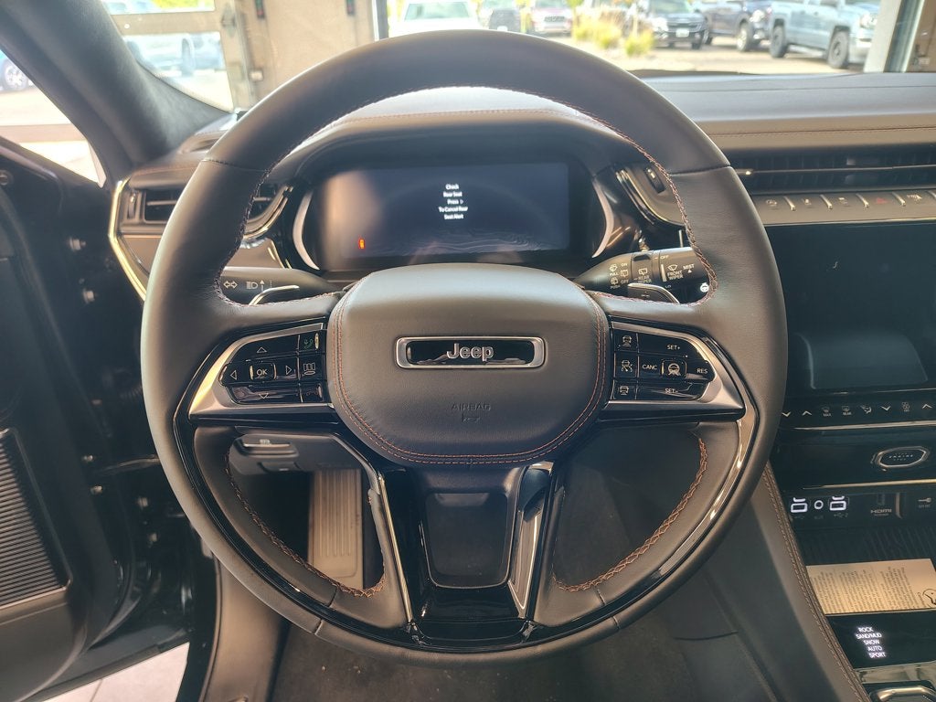 2027 Jeep Grand Cherokee Summit