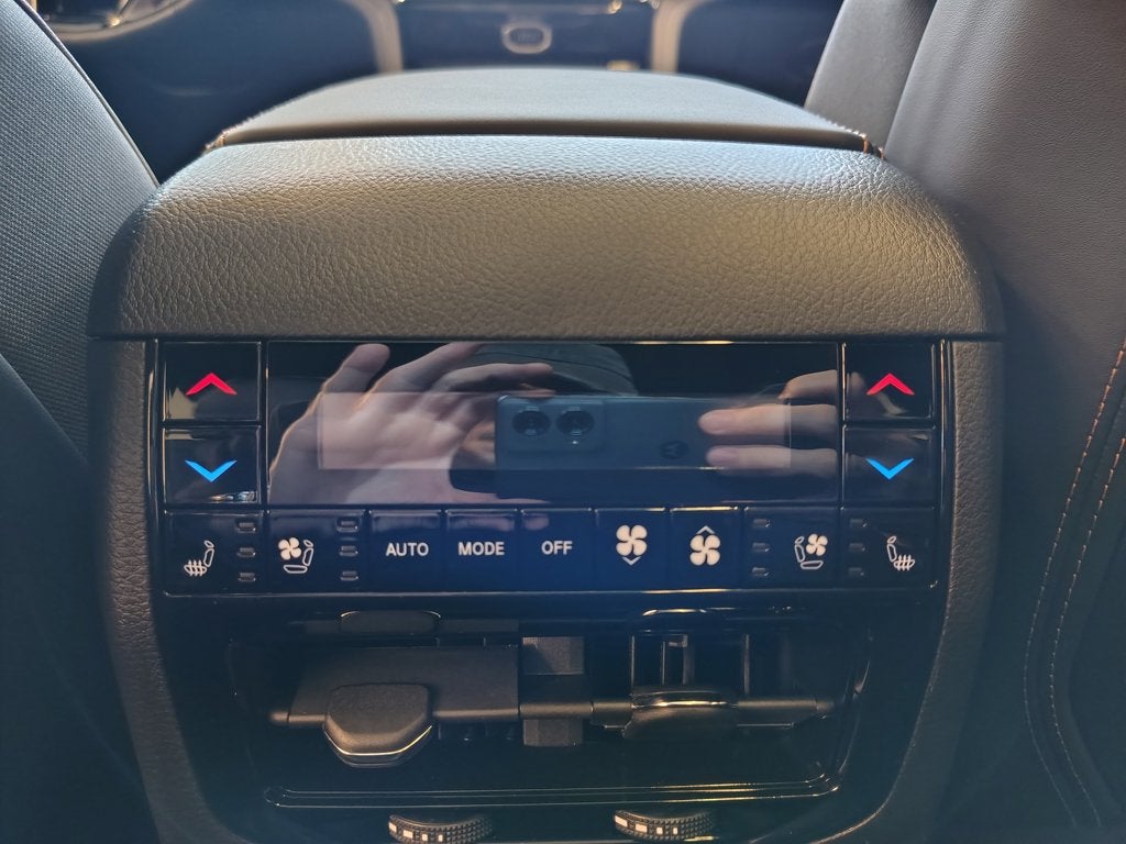 2027 Jeep Grand Cherokee Summit