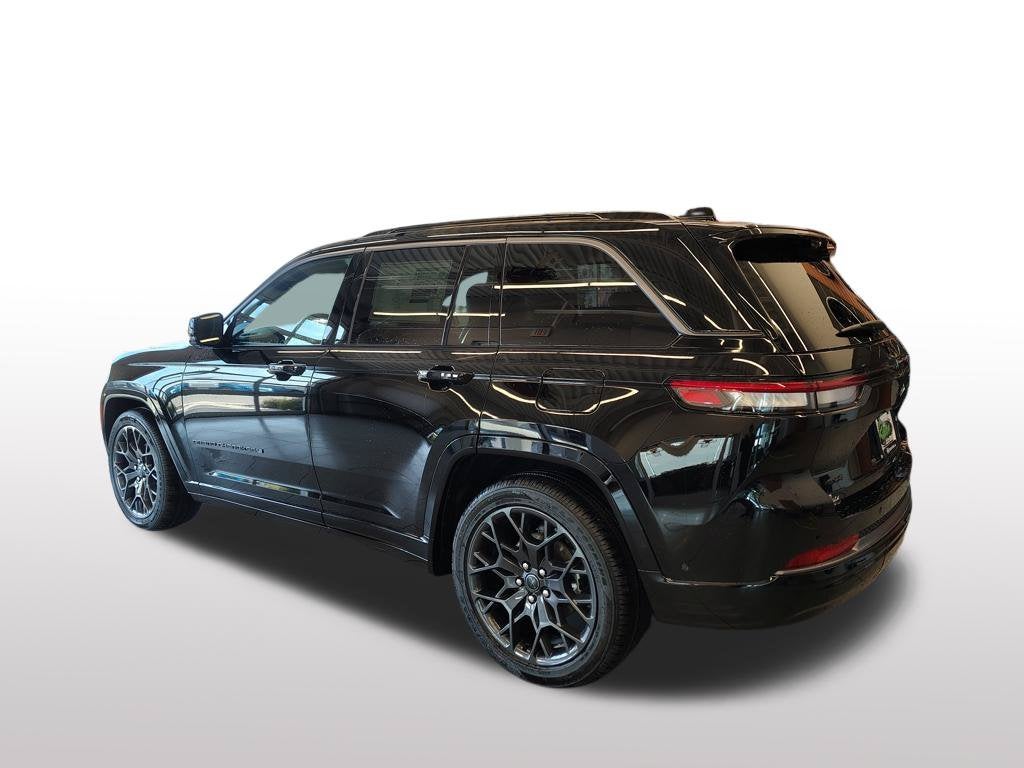 2027 Jeep Grand Cherokee Summit