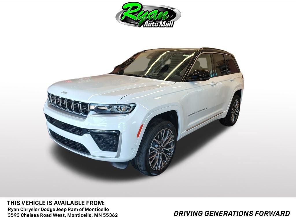 2026 Jeep Grand Cherokee Summit 4x4's photo