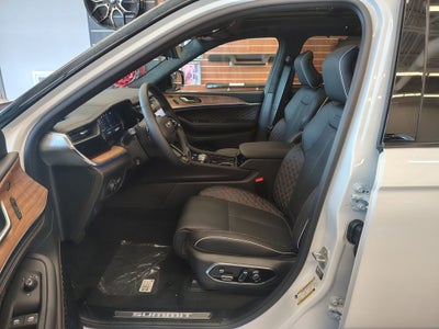 2026 Jeep Grand Cherokee Summit