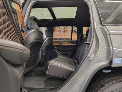 2027 Jeep Grand Cherokee Summit