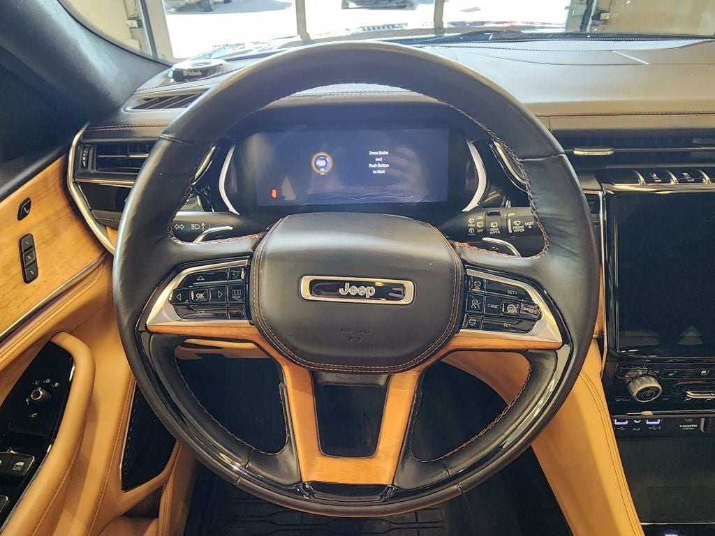 2022 Jeep Grand Cherokee Summit