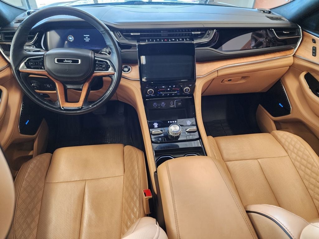 2022 Jeep Grand Cherokee Summit