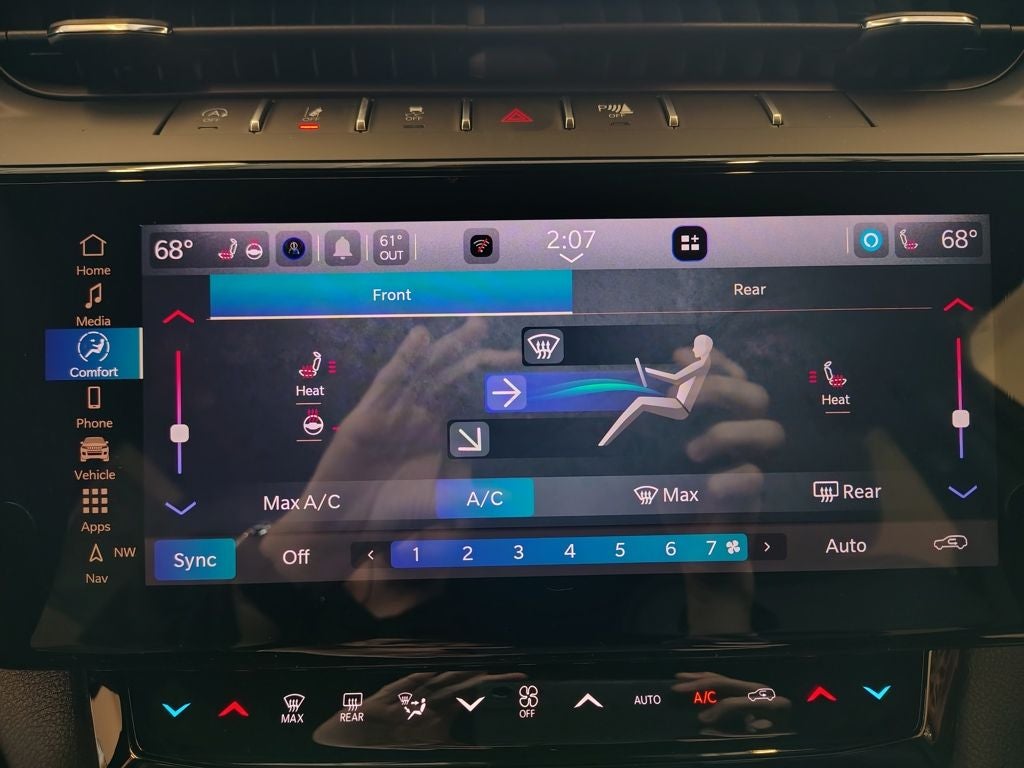 2027 Jeep Grand Cherokee L Laredo Altitude