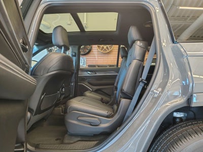 2027 Jeep Grand Cherokee L Limited Reserve