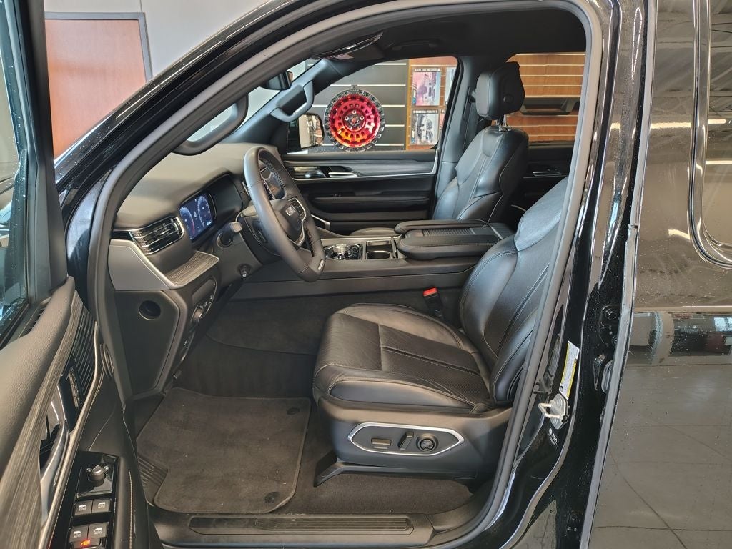 2024 Jeep Wagoneer L Series II