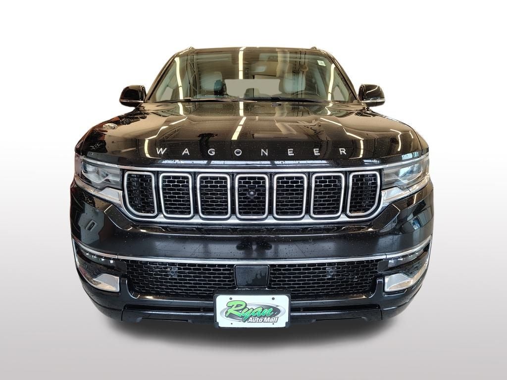 2023 Jeep Wagoneer Base