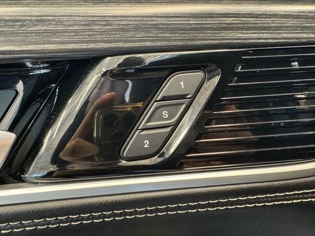 2023 Jeep Wagoneer Series III