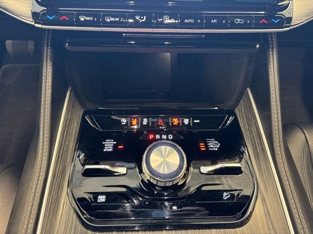 2023 Jeep Wagoneer Series III