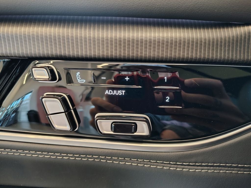 2026 Jeep Grand Wagoneer Summit Obsidian