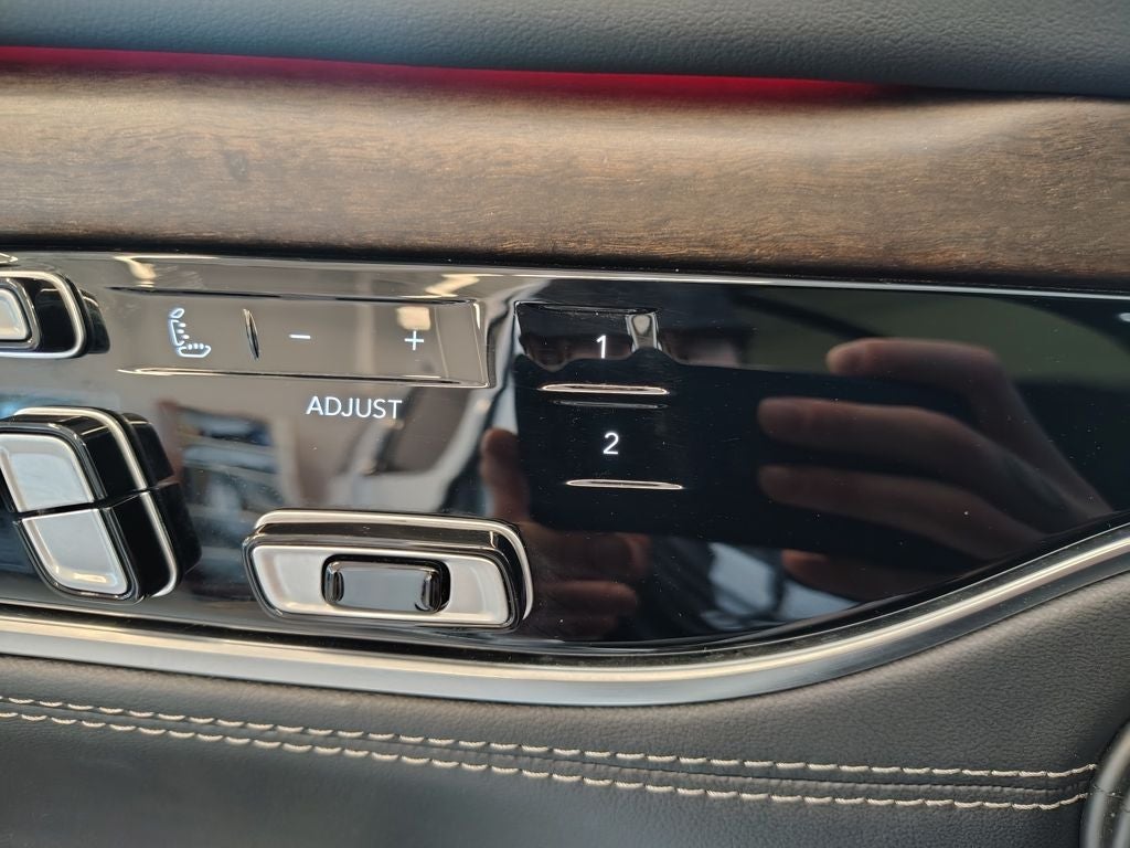 2023 Jeep Grand Wagoneer Series II