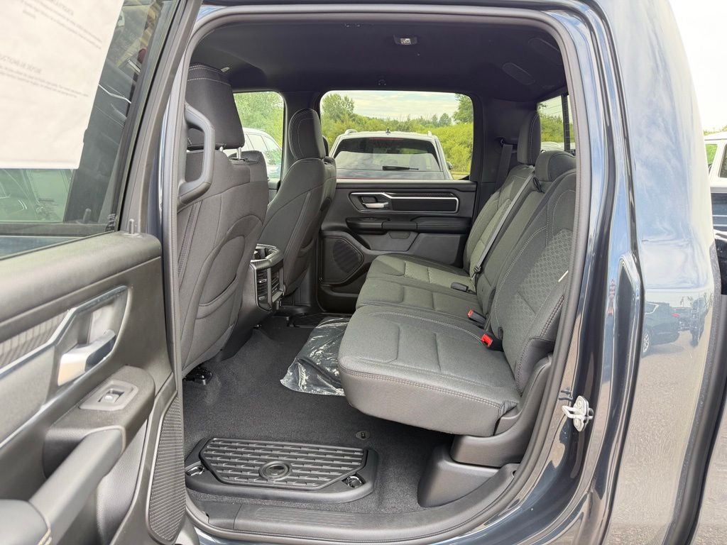 2027 RAM 1500 Big Horn/Lone Star