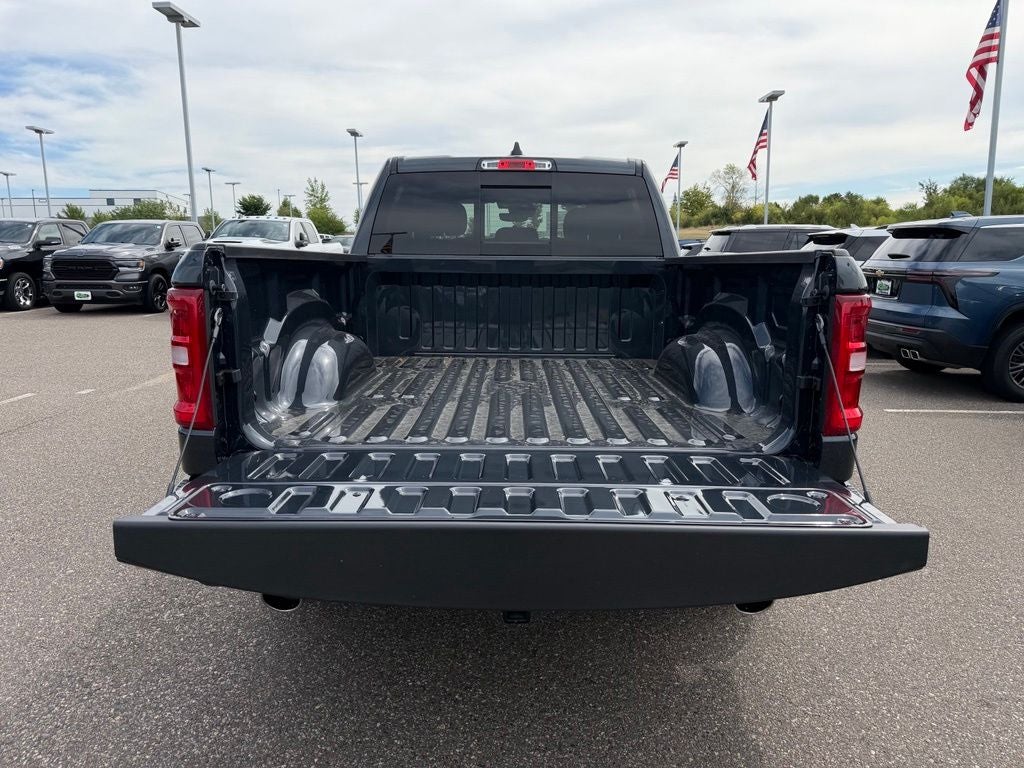2027 RAM 1500 Big Horn/Lone Star