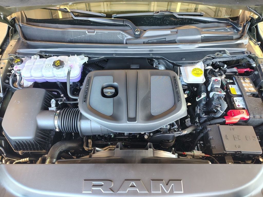 2027 RAM 1500 Big Horn/Lone Star