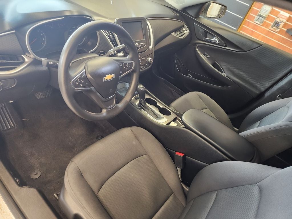 2017 Chevrolet Malibu LS 1LS