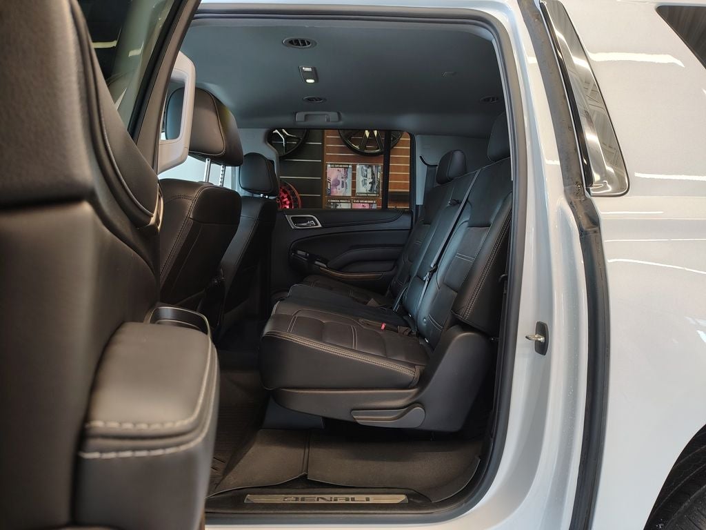 2020 GMC Yukon XL Denali - Photo 25