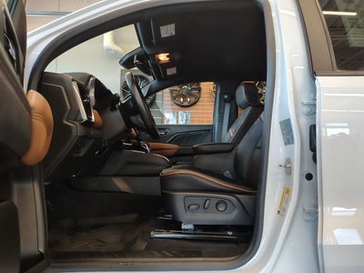 2023 GMC Canyon AT4
