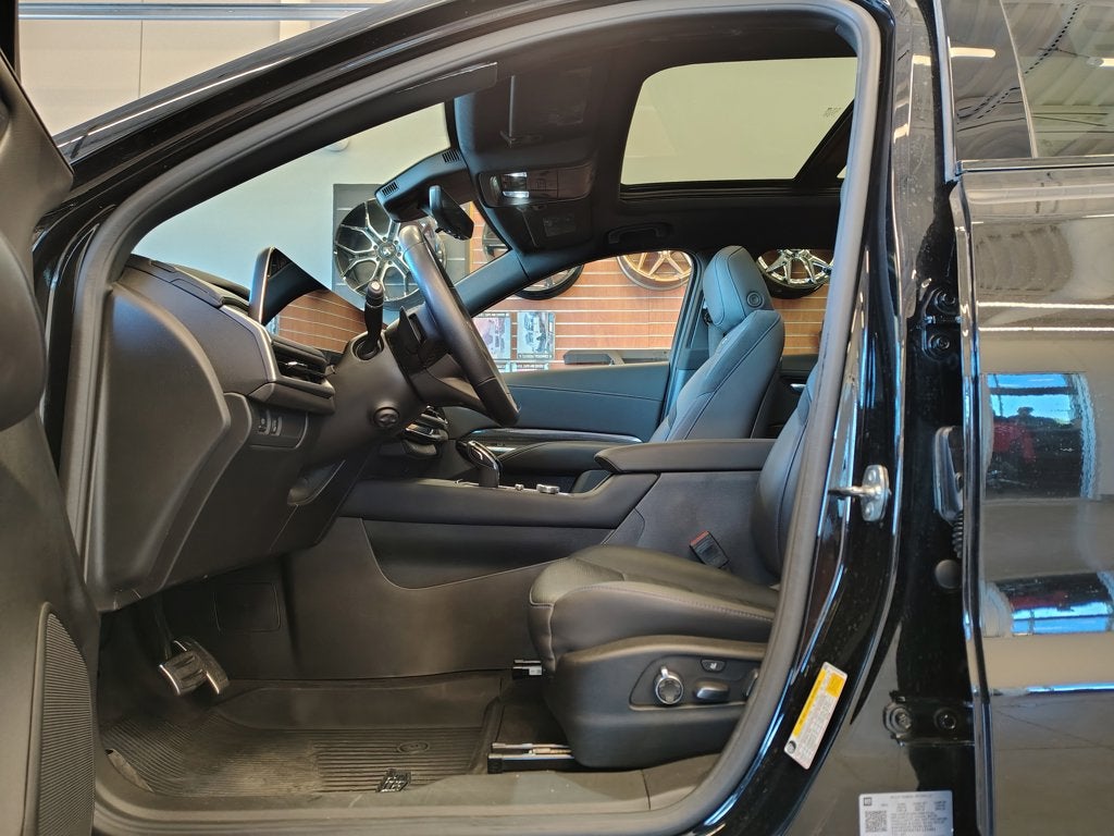 2025 Cadillac XT4 Sport