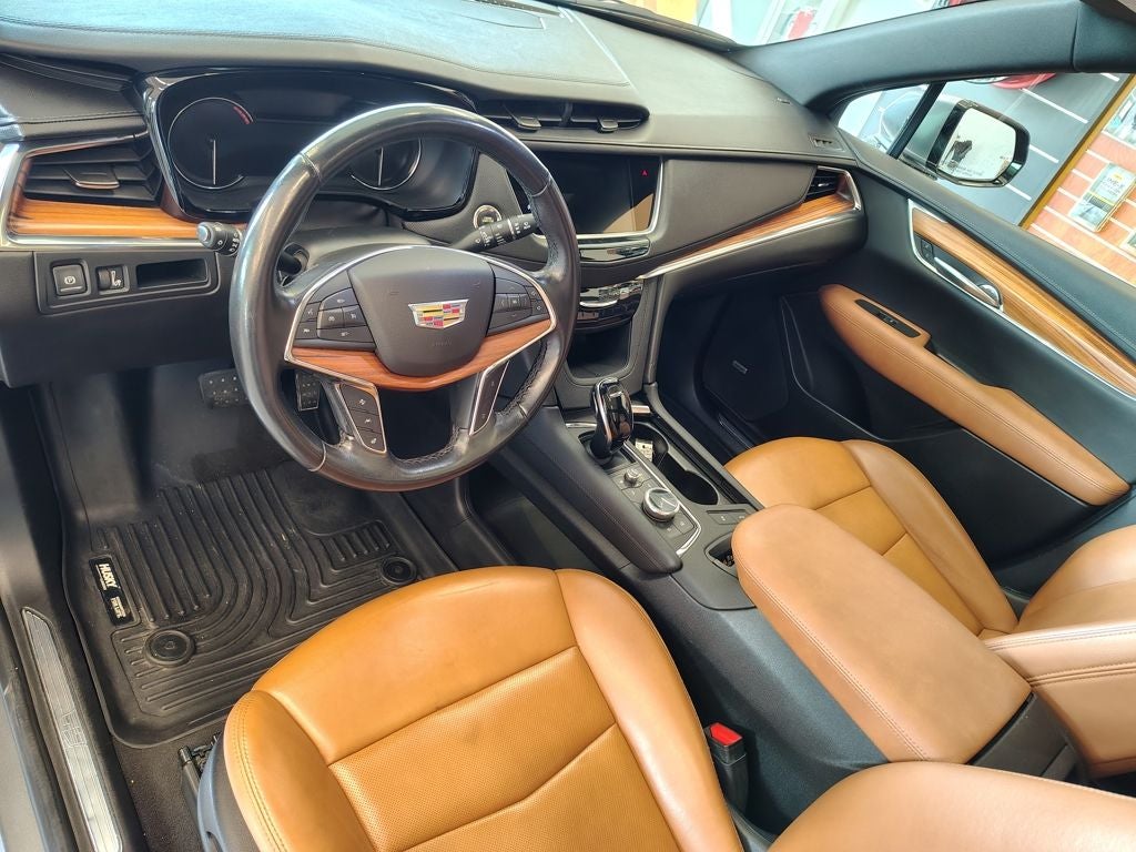 2021 Cadillac XT5 Premium Luxury