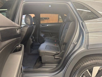 2025 Volkswagen Atlas Cross Sport 2.0T SE w/Technology