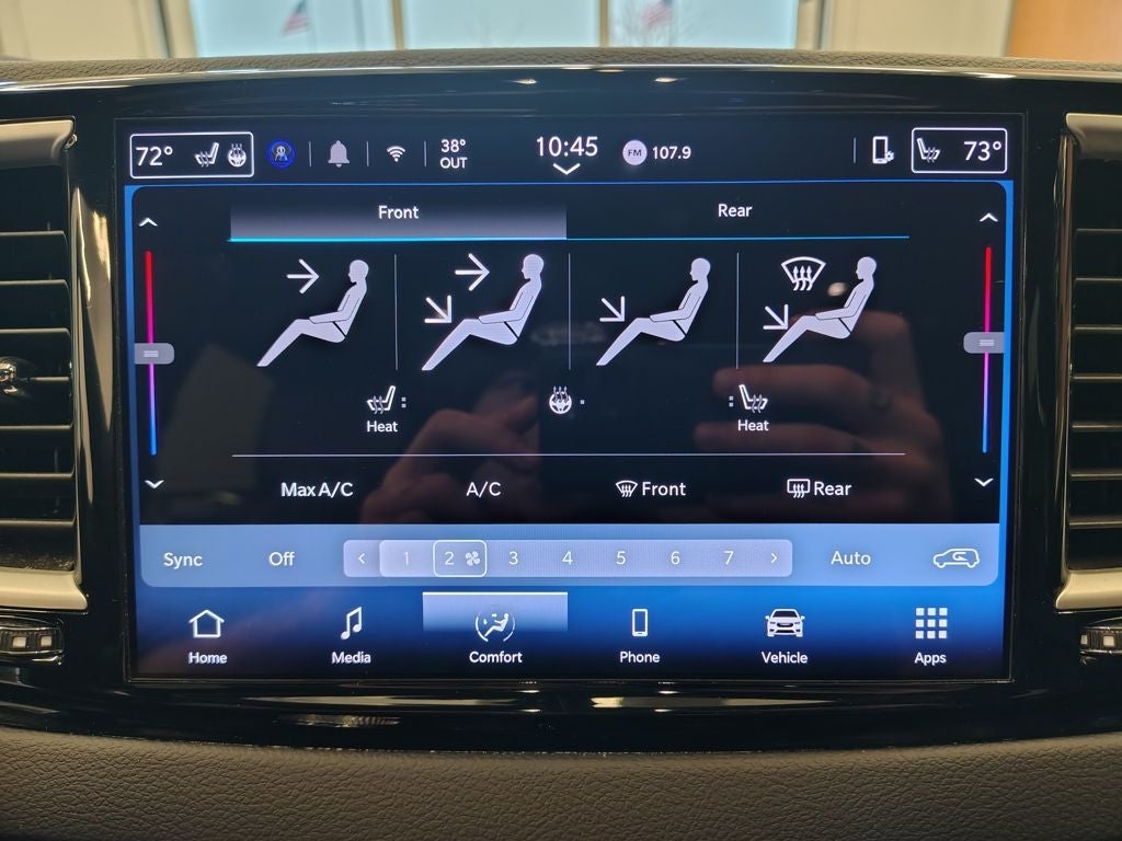 2025 Chrysler Pacifica Select