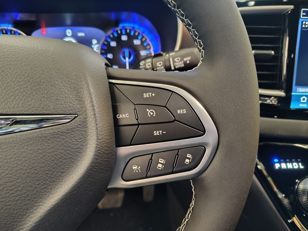 2026 Chrysler Voyager LX