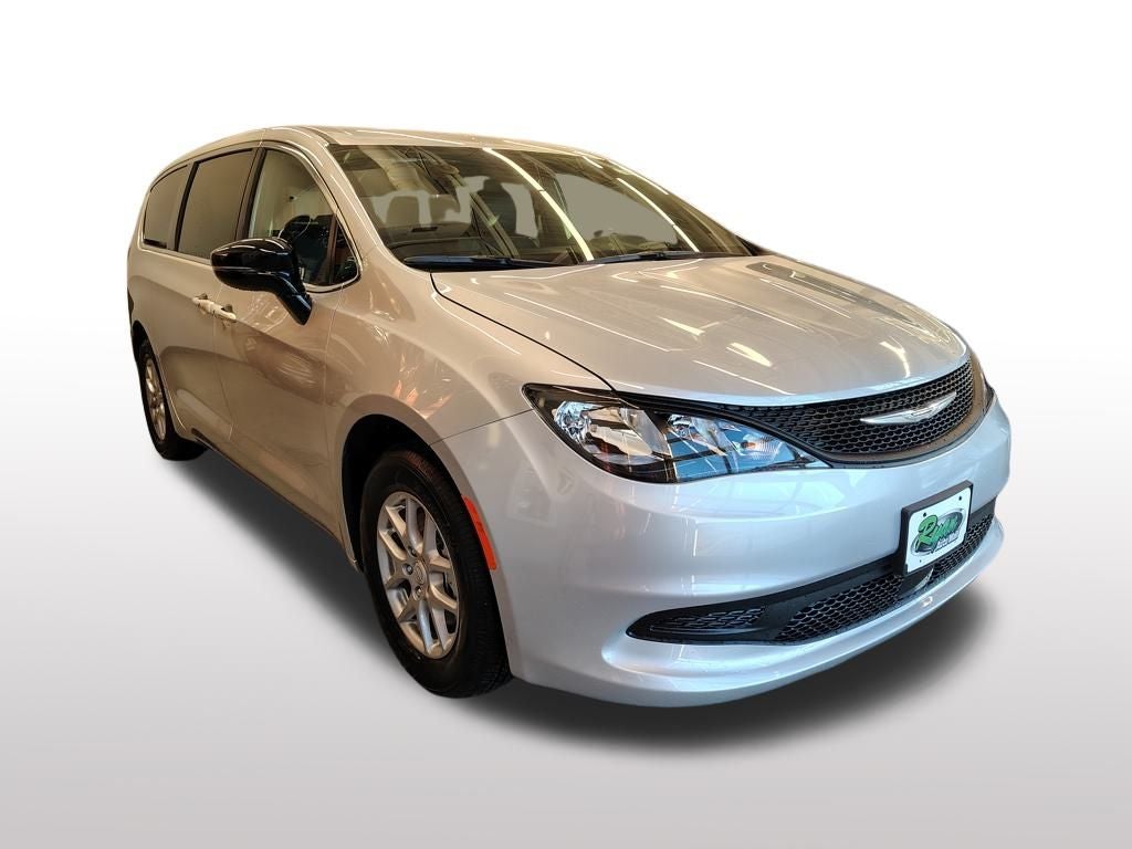 2026 Chrysler Voyager LX