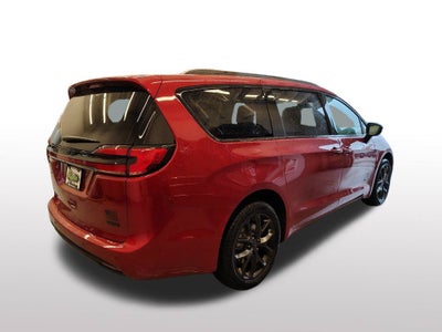 2027 Chrysler Pacifica Select America250 Edition