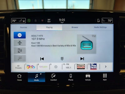 2026 Chrysler Pacifica Select