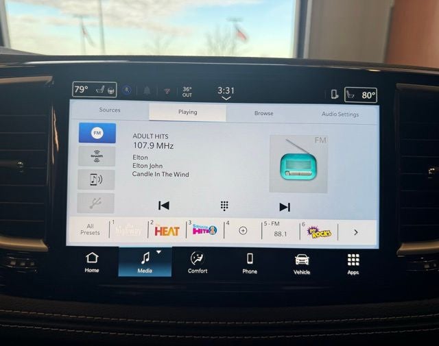2026 Chrysler Pacifica Select