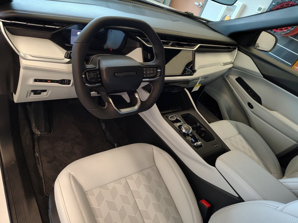 2026 Jeep Cherokee Overland