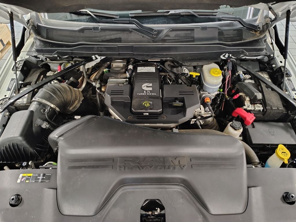 2024 RAM 3500 SLT
