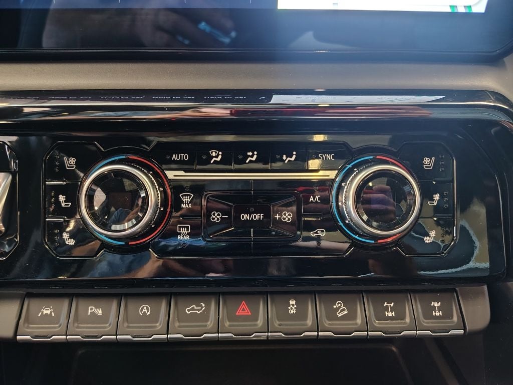 2024 GMC Sierra 1500 AT4X