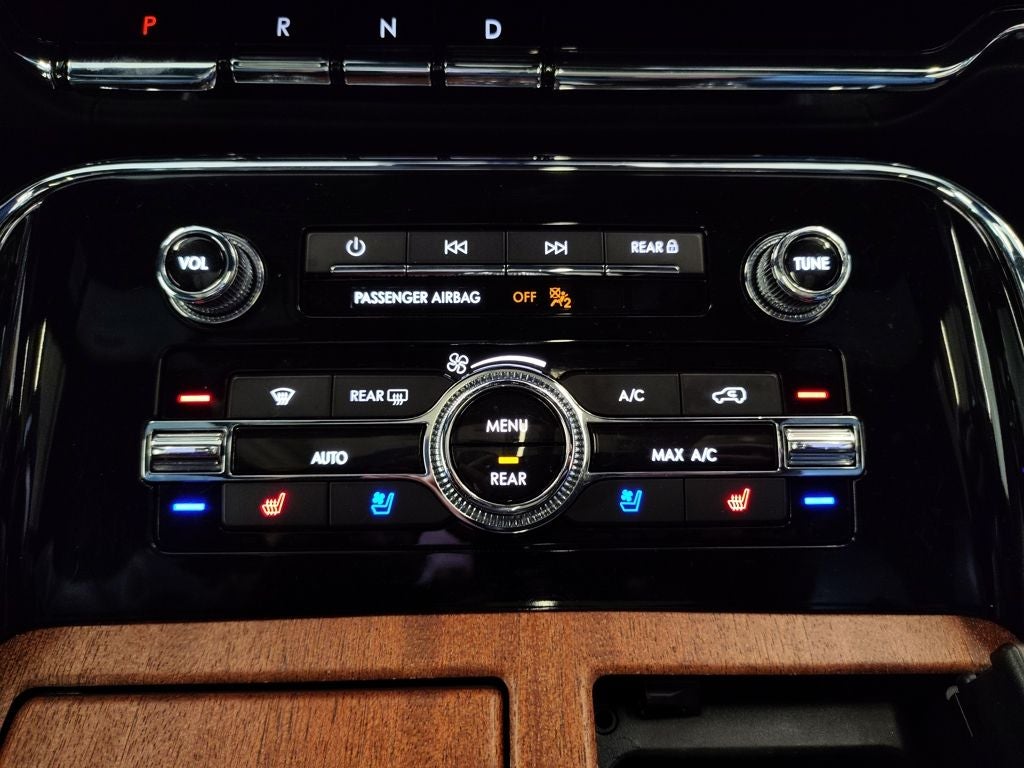 2023 Lincoln Navigator Black Label