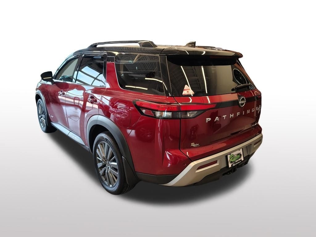 2024 Nissan Pathfinder SL