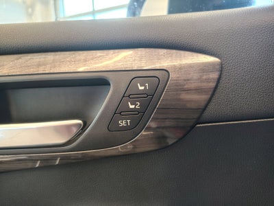 2020 Toyota Highlander Hybrid Platinum