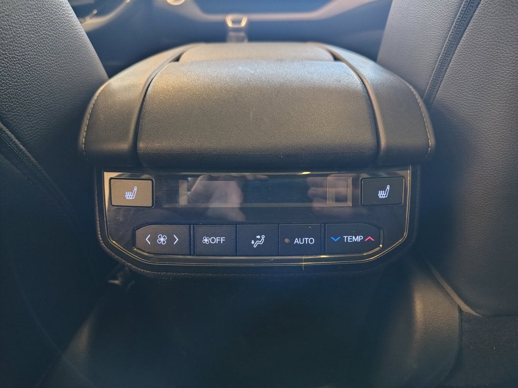 2020 Toyota Highlander Hybrid Platinum